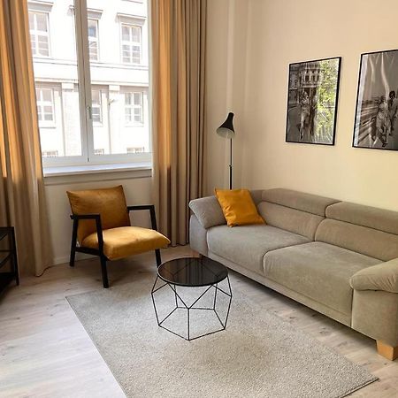 Skau Gajova Family Two Bedroom Apartment With A Terrace Free Parking Bratislava Luaran gambar