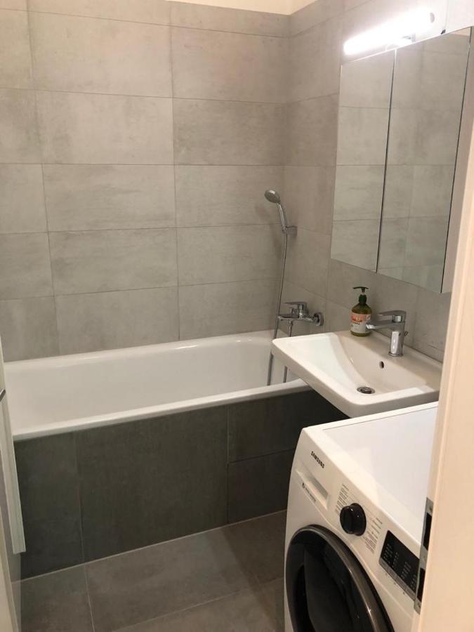Skau Gajova Family Two Bedroom Apartment With A Terrace Free Parking Bratislava Luaran gambar